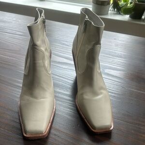 Vince Camuto boot size 8.5 all leather upper. Western style heel worn once!